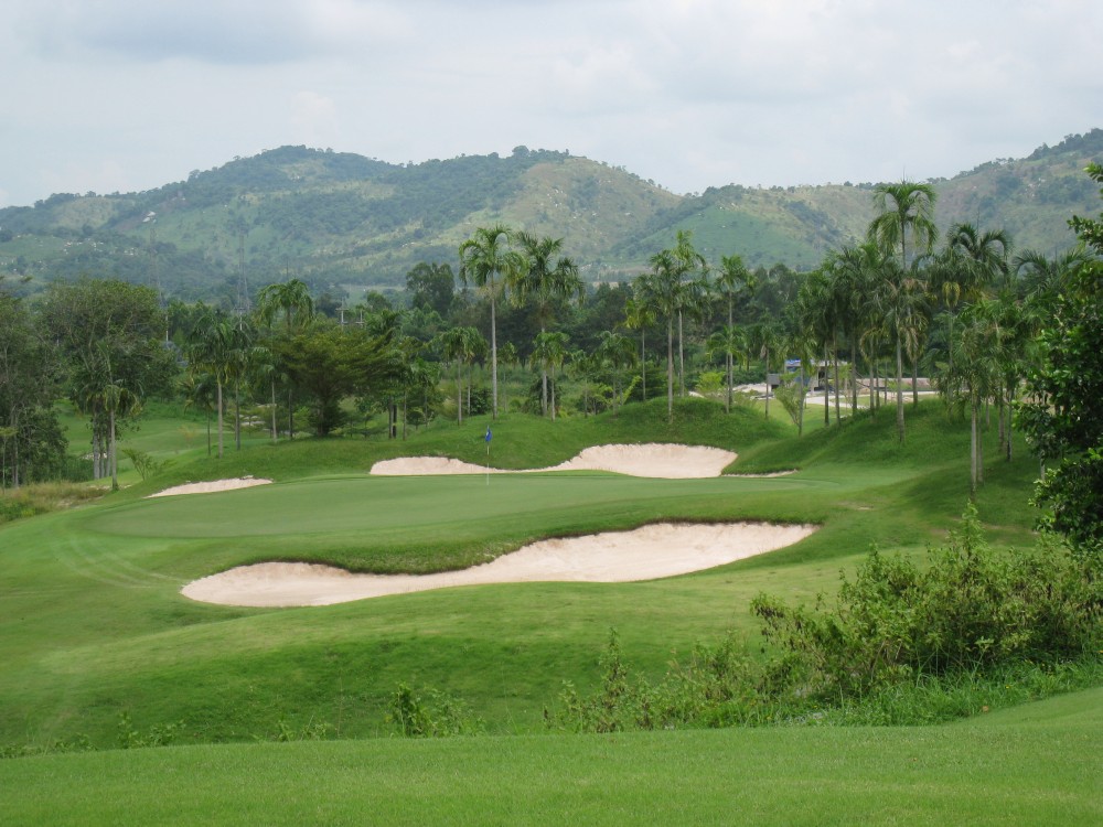Barcelona Valley Golf Club, Lake Course (former St. Andrews 2000 Golf Club)
