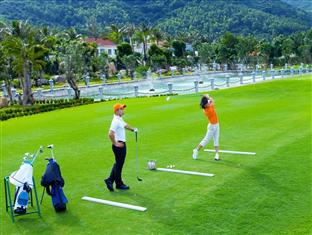 Diamond Bay Golf & Villas