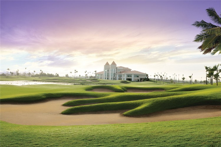 Emerald Country Club