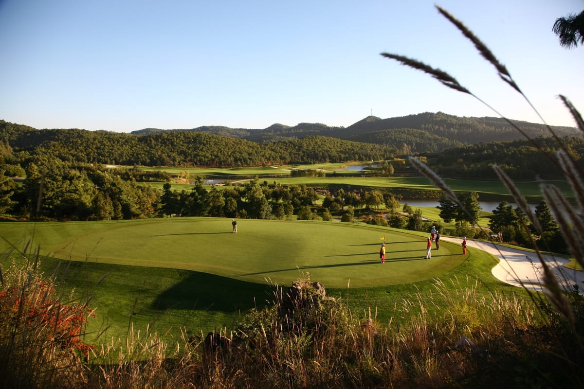 Yunnan Golf Explorer - 7-Day Kunming & Dali Golf Package in China