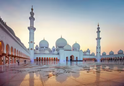 Two Emirates Grand Golf & Culture Tour
