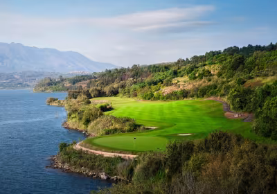 Kunming Golf Break - 4-Day China Golf Package in the Spring City