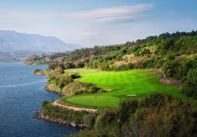 Kunming Golf Break - 4-Day China Golf Package in the Spring City