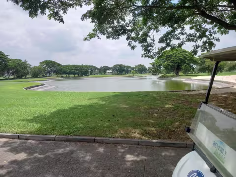 Beverly Place Golf Club