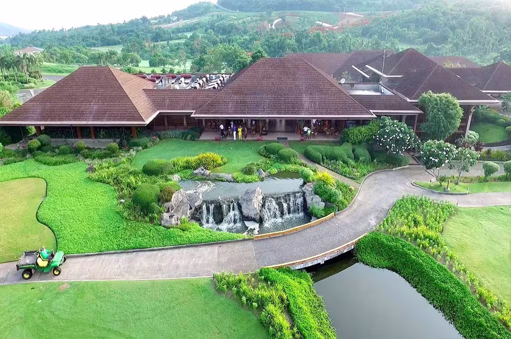 Ayala Greenfield Golf & Leisure Club