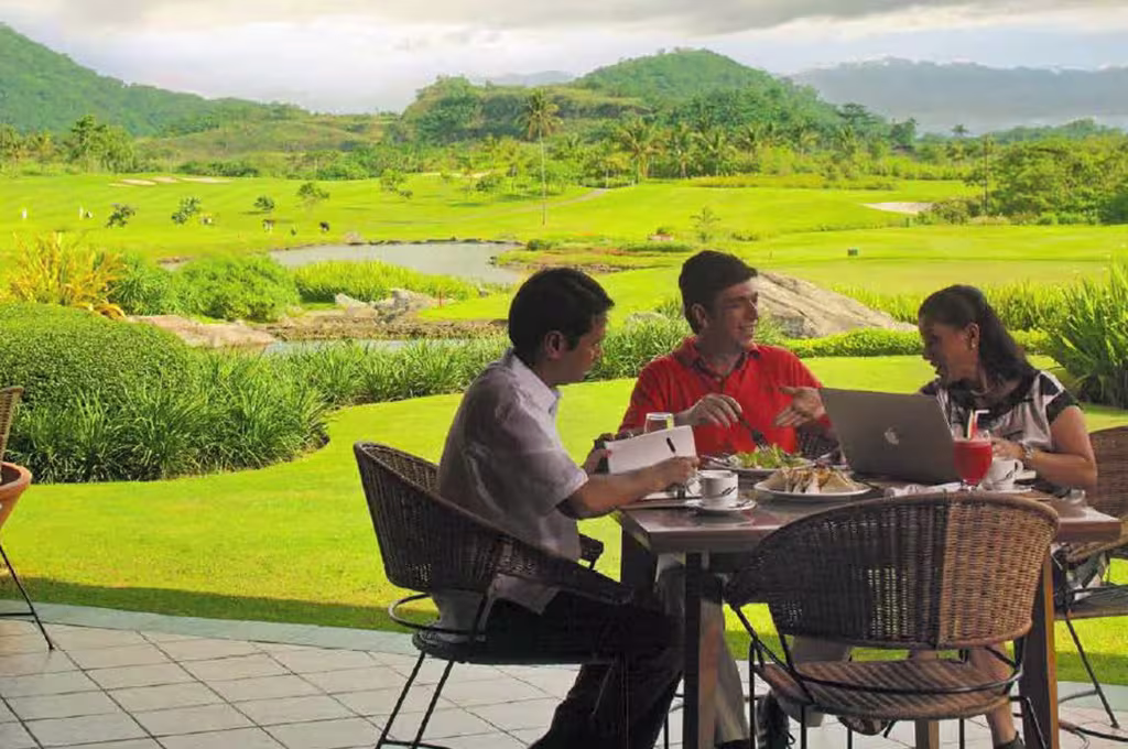 Ayala Greenfield Golf & Leisure Club