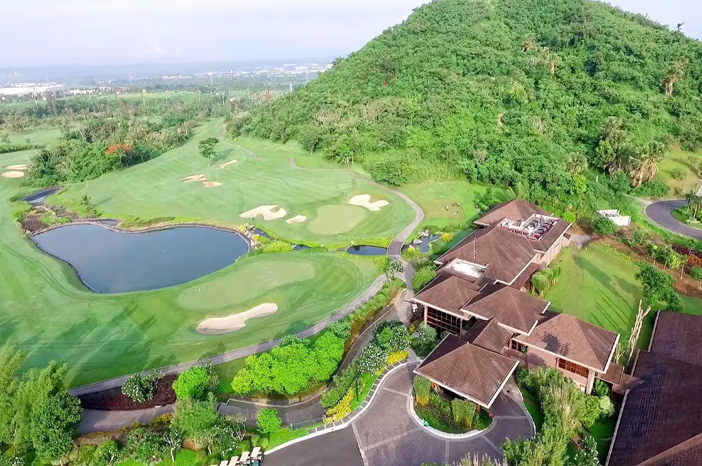 Ayala Greenfield Golf & Leisure Club