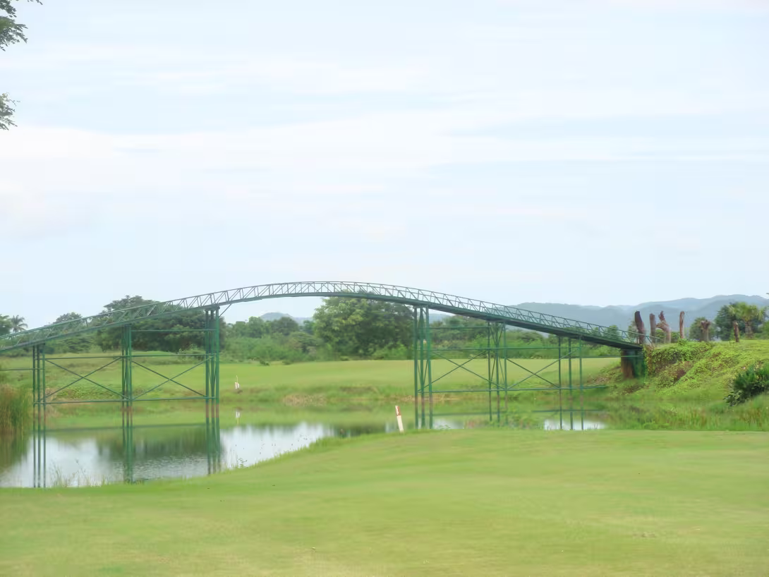 Blue Sapphire Golf & Resort