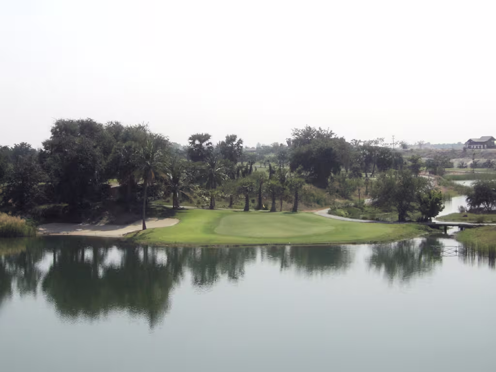 Blue Sapphire Golf & Resort