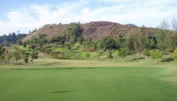 Gunung Raya Golf Resort