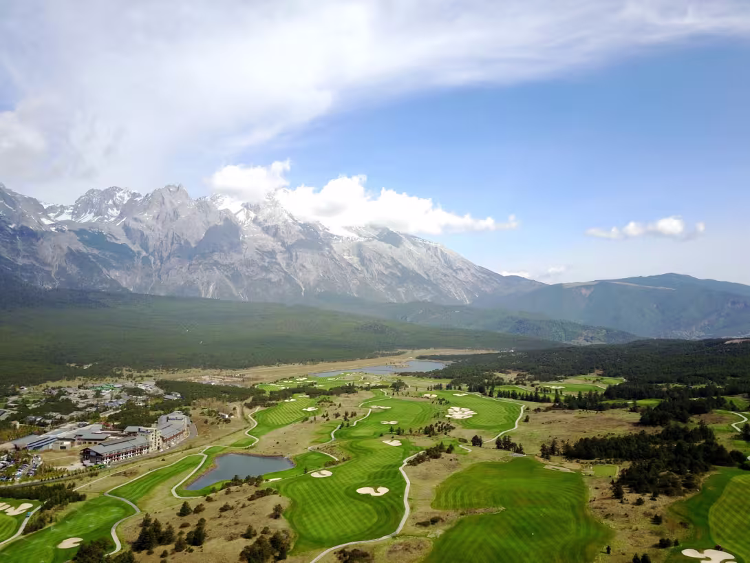Jade Dragon Snow Mountain Golf Club