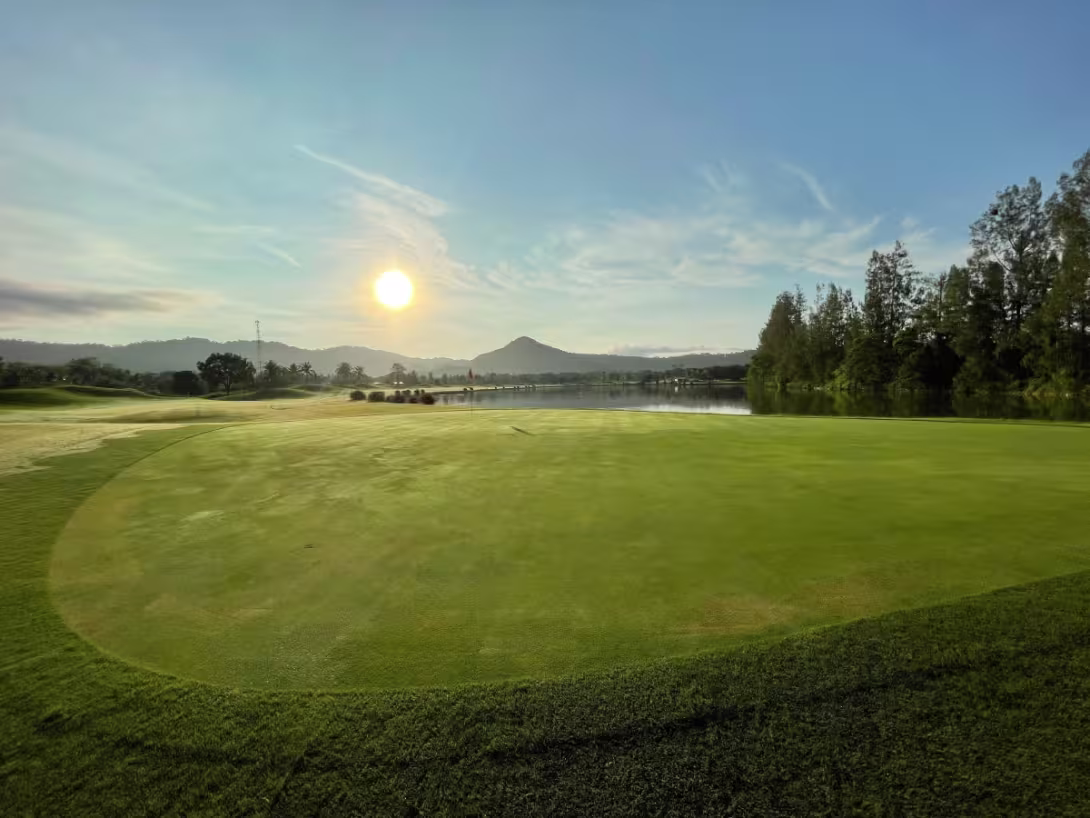 Khao Kheow Country Club