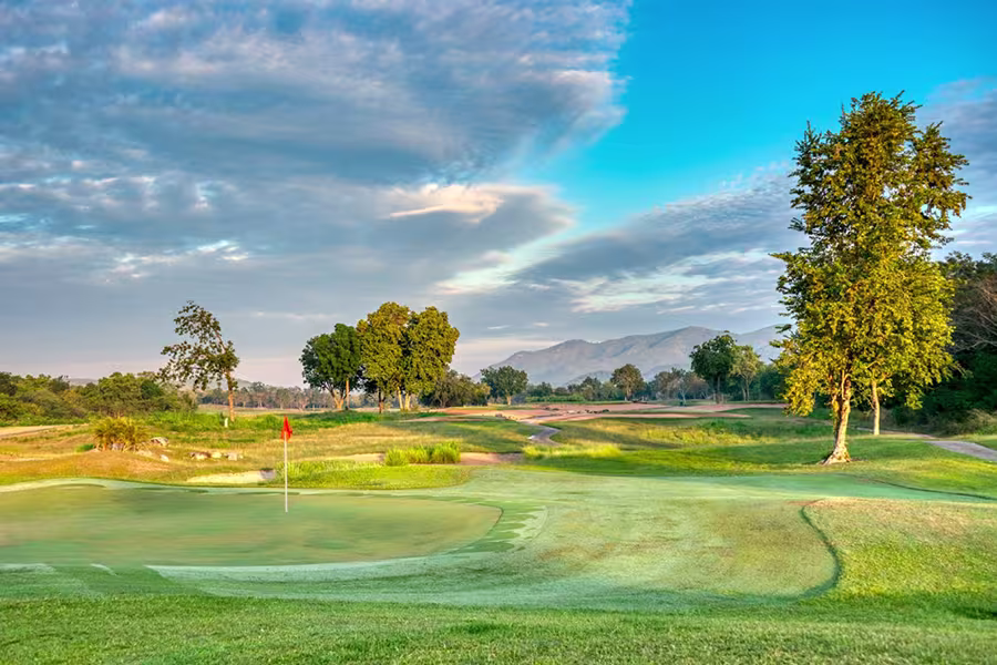 Lake View Resort & Golf Club