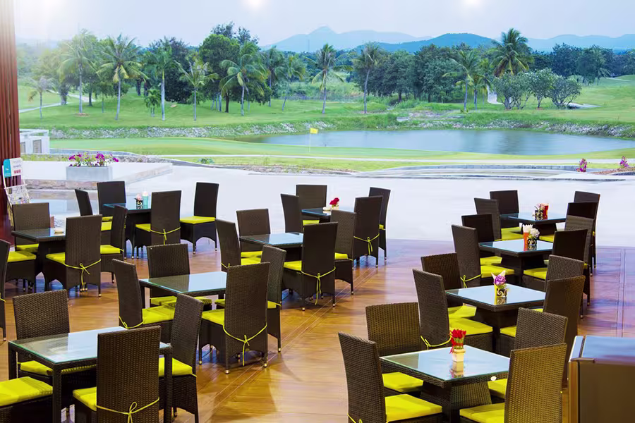 Majestic Creek Country Club