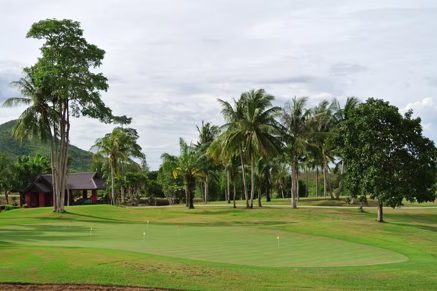 Majestic Creek Country Club