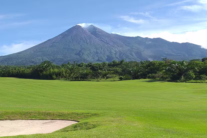 Merapi Golf Yogyakarta