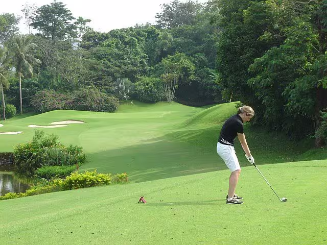 Phuket Country Club