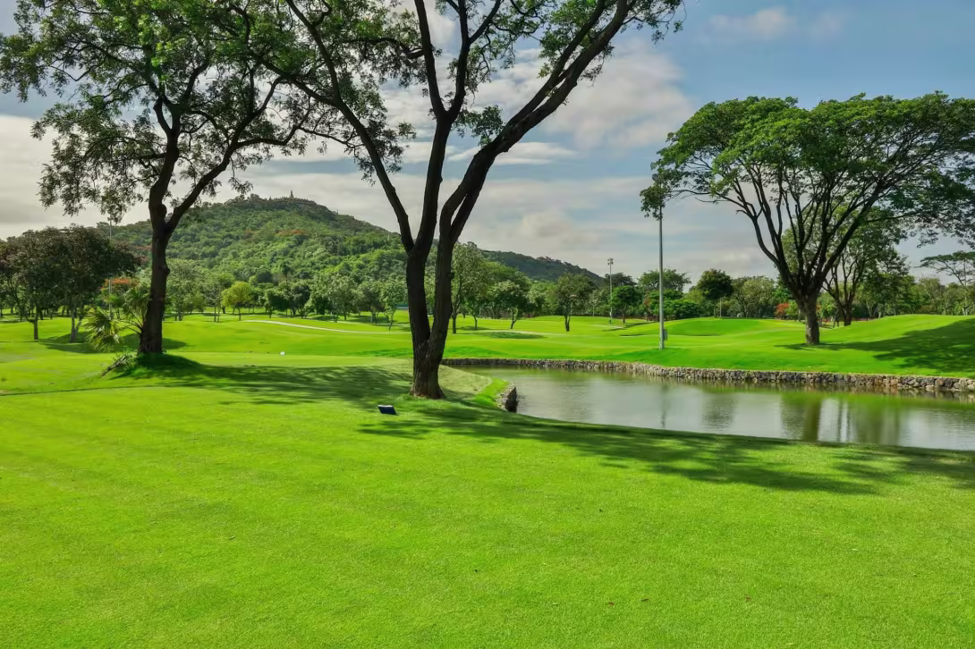 Shwe Mann Taung Golf Resort