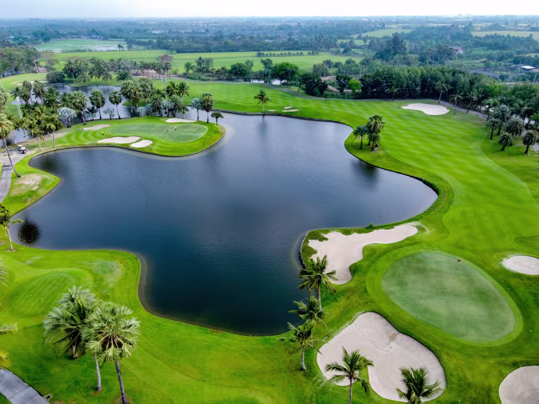 Suwan Golf & Country Club