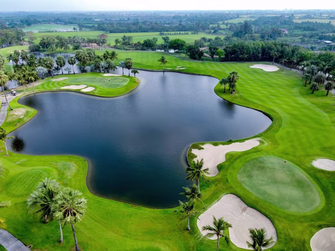 Suwan Golf & Country Club