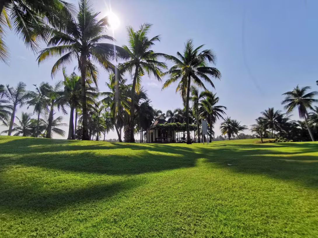 Suwan Golf & Country Club