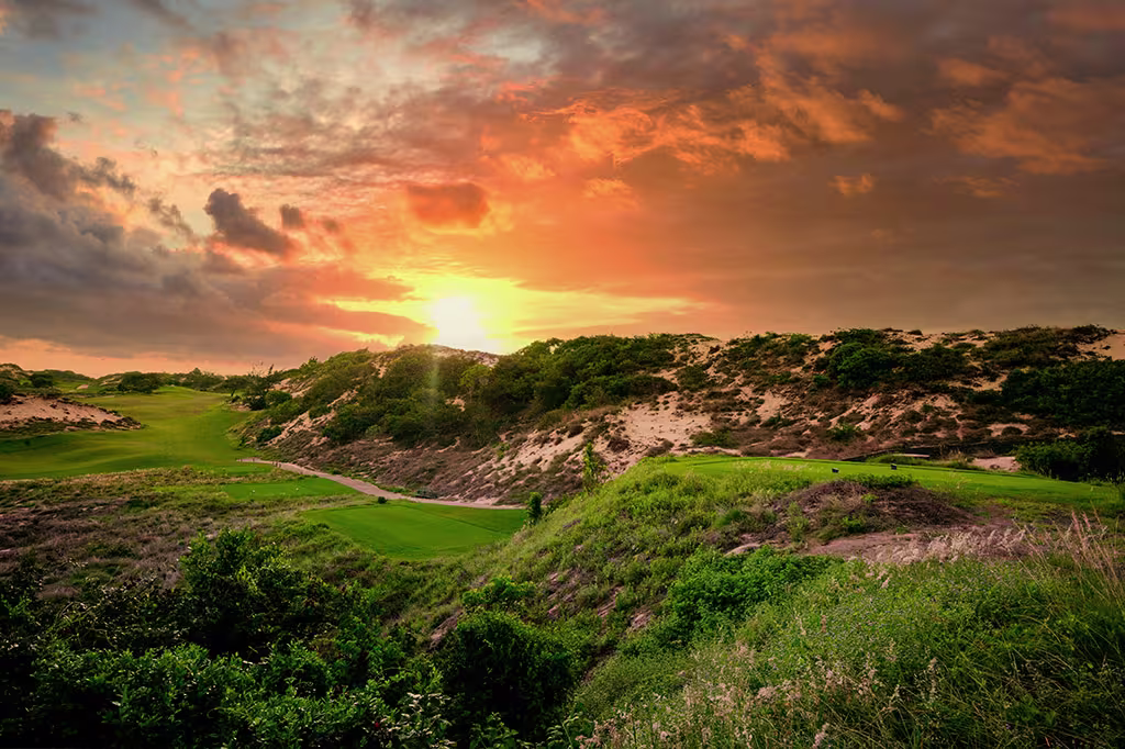 The Bluffs Grand Ho Tram